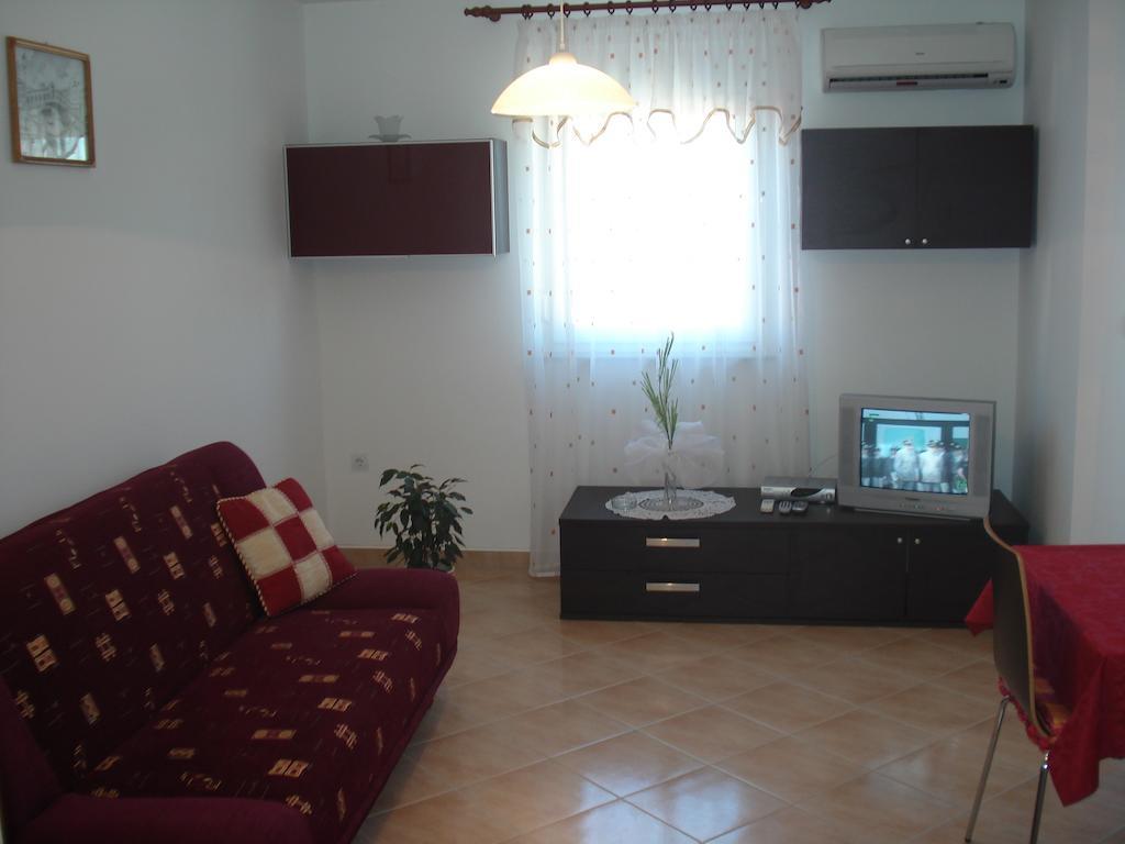 Apartments Buzleta II Fažana Zimmer foto